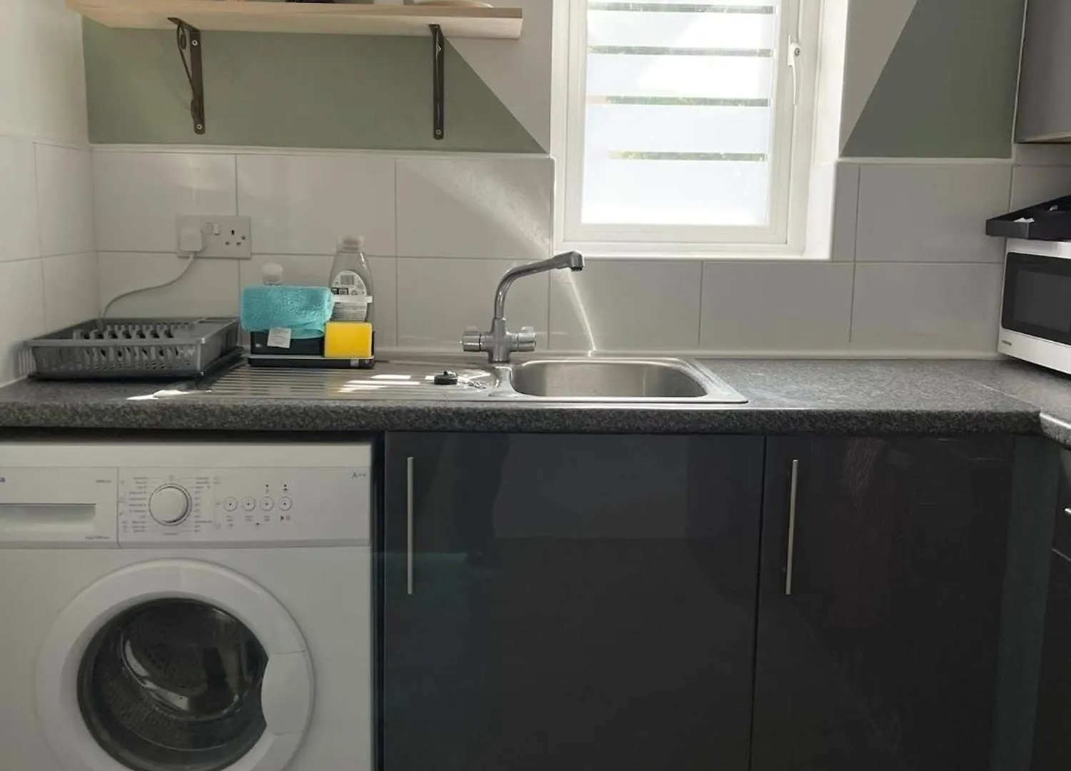 Crescent Apartment - Two Bedroom Goodmayes