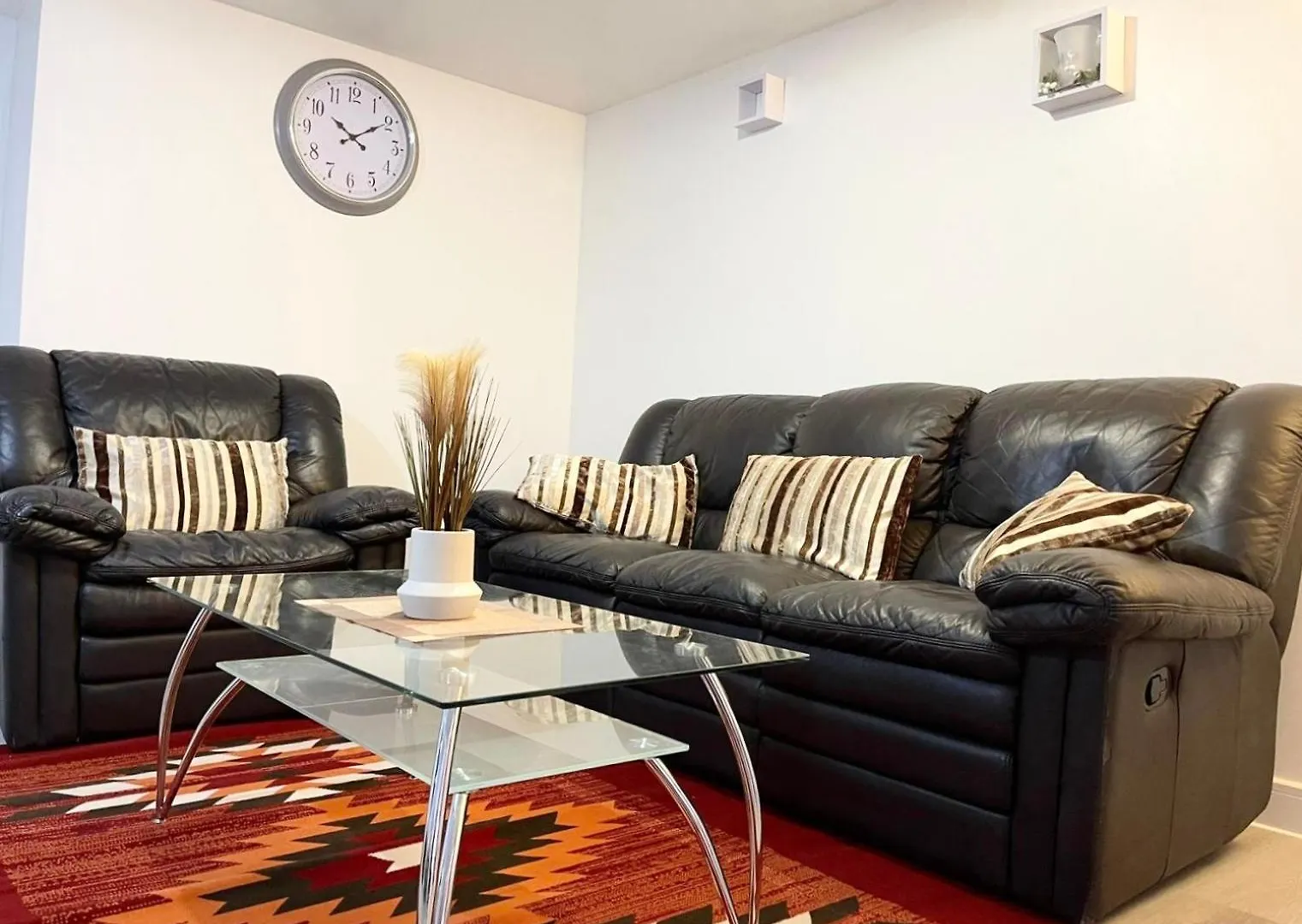 Crescent Apartment - Two Bedroom Goodmayes