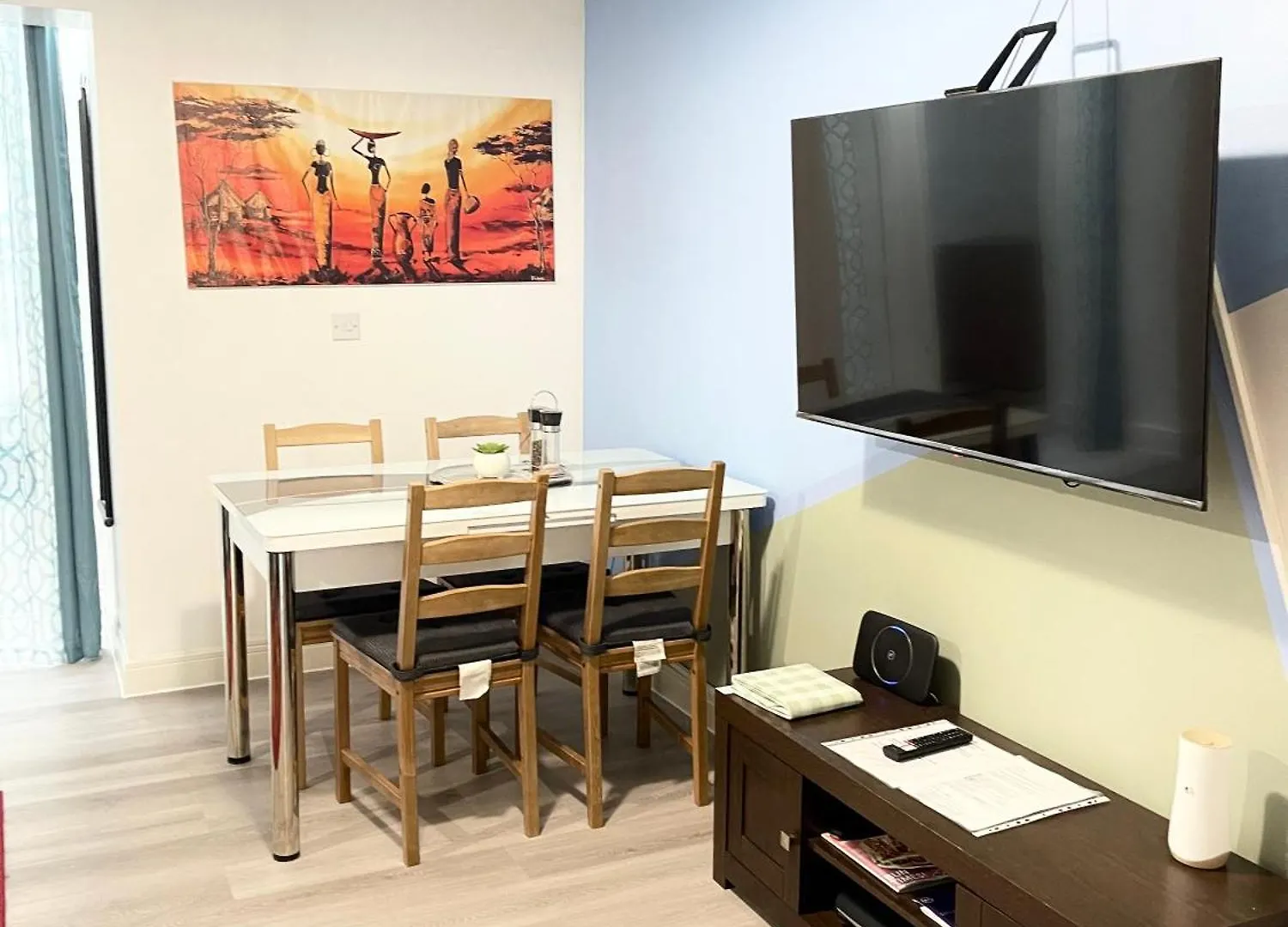 Crescent Apartment - Two Bedroom Goodmayes United Kingdom